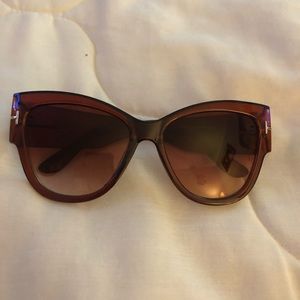 Stylish Cat-eye Oversized Sunglasses, Brown, NEW.